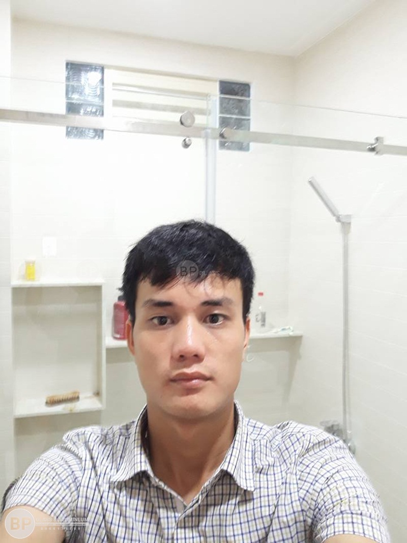 Lắp vách tắm kính hú Nhân số 144-1 Lê Minh Xuân, HCM